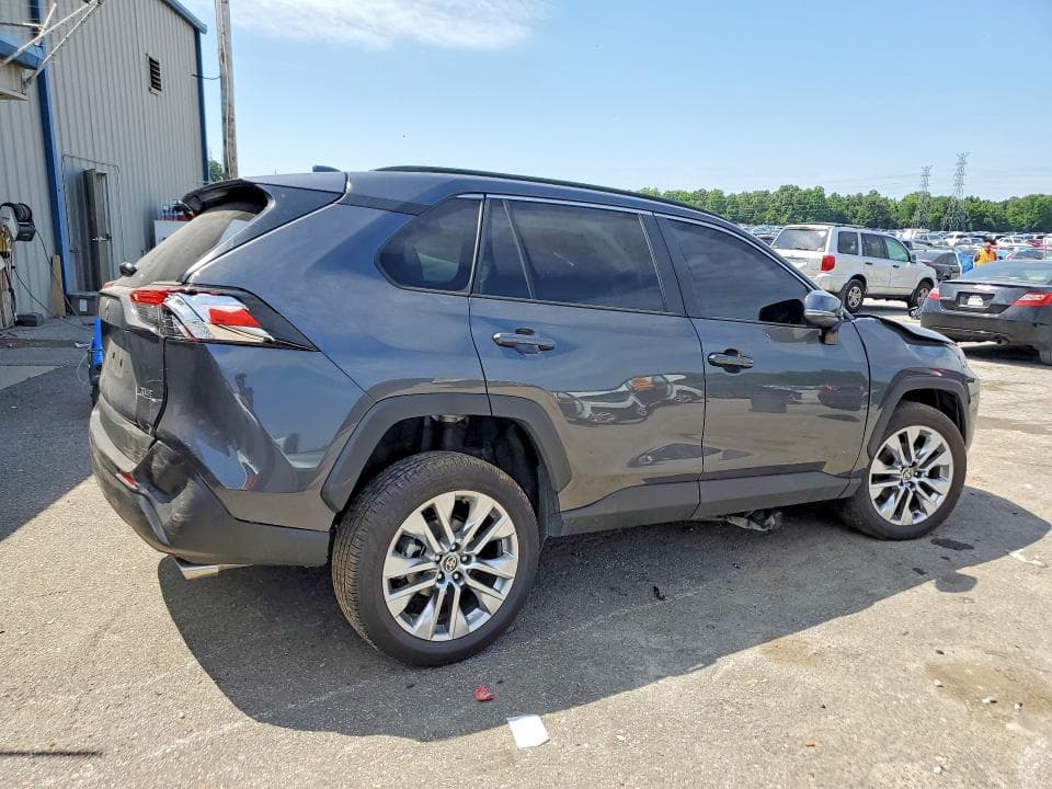2025 TOYOTA RAV4 XLE PREMIUM XLE PREMIUM 3
