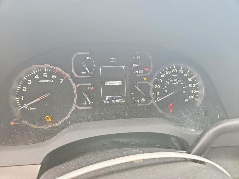 2019 TOYOTA TUNDRA SR5 SR5 9