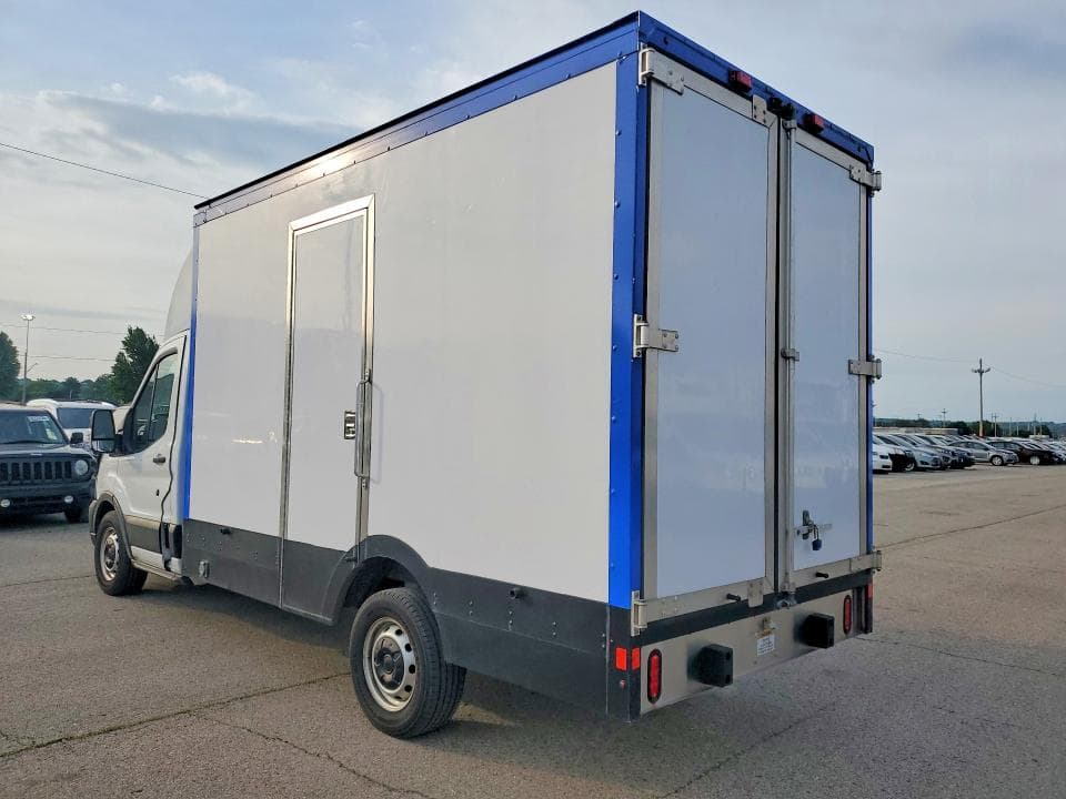 2023 FORD TRANSIT DELIVERY TRUCK 2