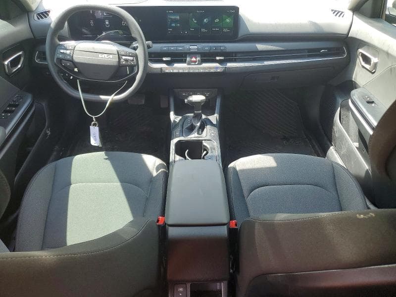 2025 KIA K4 LXS LXS 8