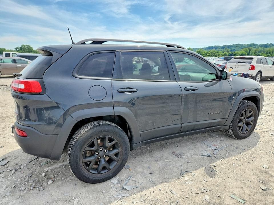 2016 JEEP CHEROKEE TRAILHAWK 3