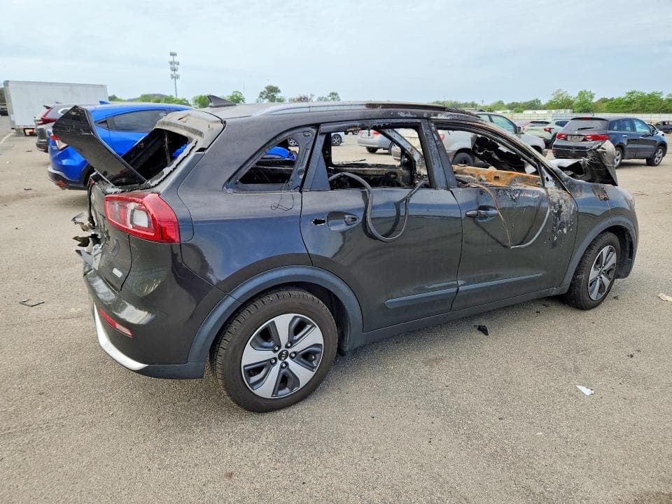 2017 KIA NIRO EX 3