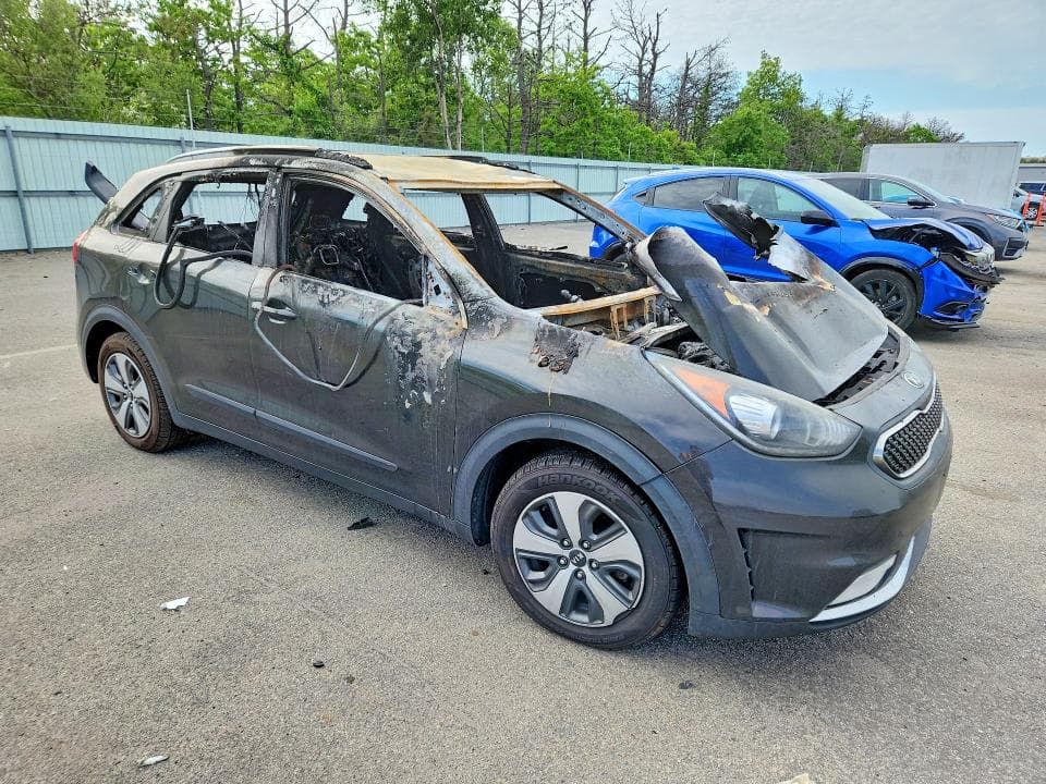2017 KIA NIRO EX 4