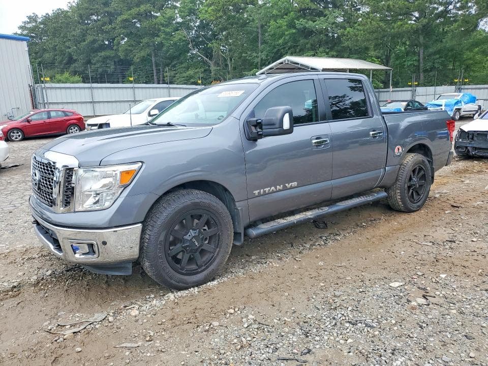 2018 NISSAN TITAN SV