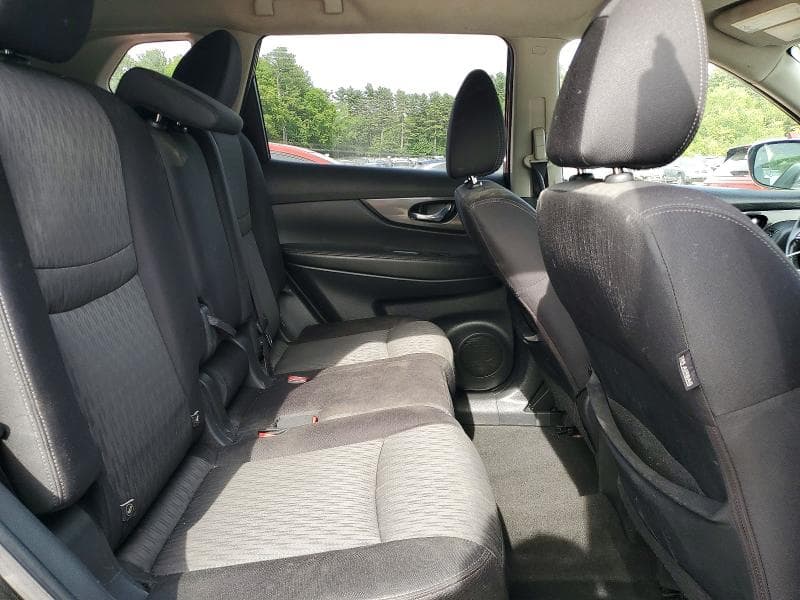 2018 NISSAN ROGUE S 11