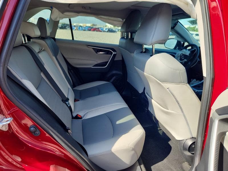 2020 TOYOTA RAV4 XLE PREMIUM 11