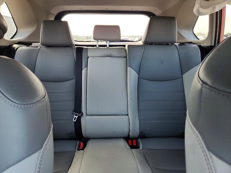 2020 TOYOTA RAV4 XLE PREMIUM 10