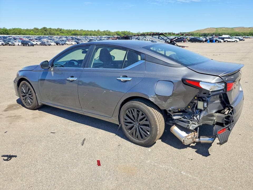 2025 NISSAN ALTIMA SV 2