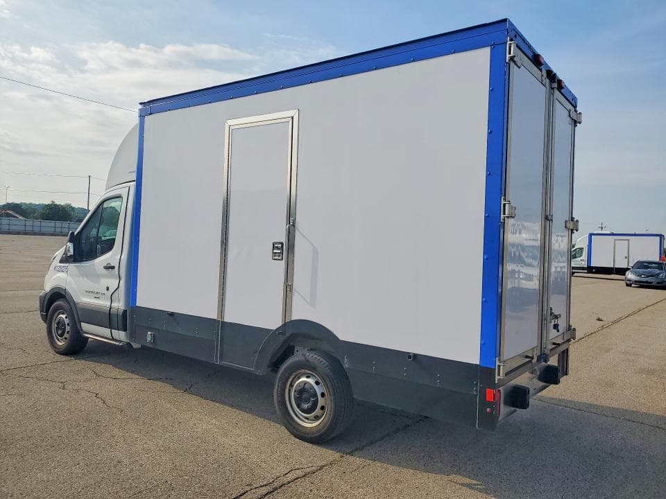 2023 FORD TRANSIT DELIVERY TRUCK 2