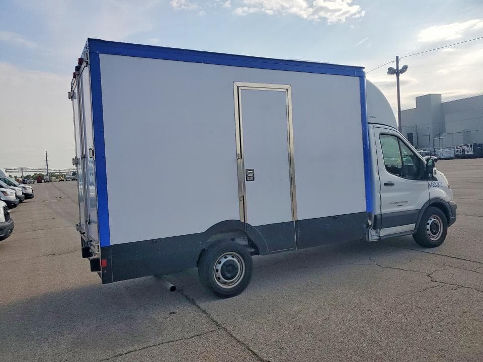 2023 FORD TRANSIT DELIVERY TRUCK 3