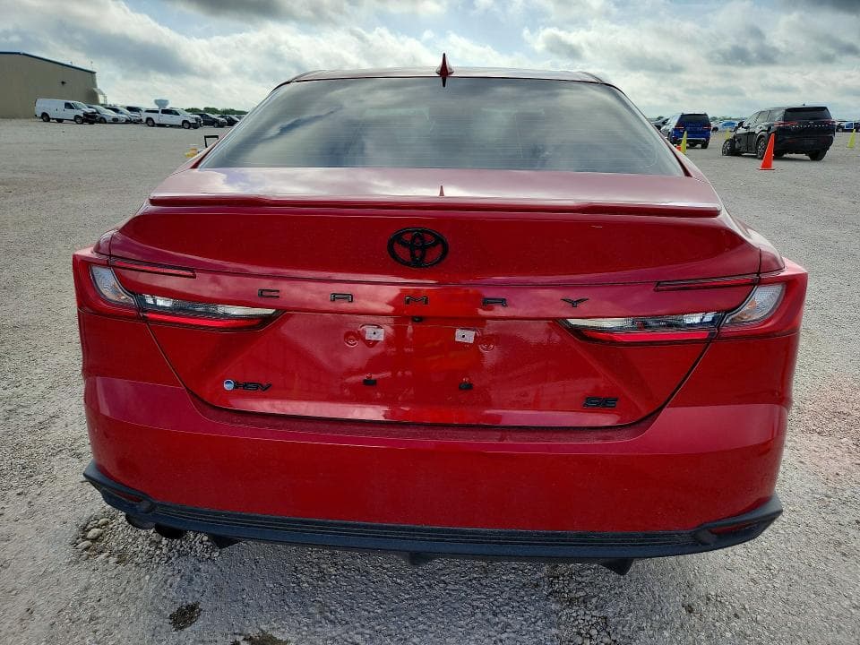 2026 TOYOTA CAMRY SE 6