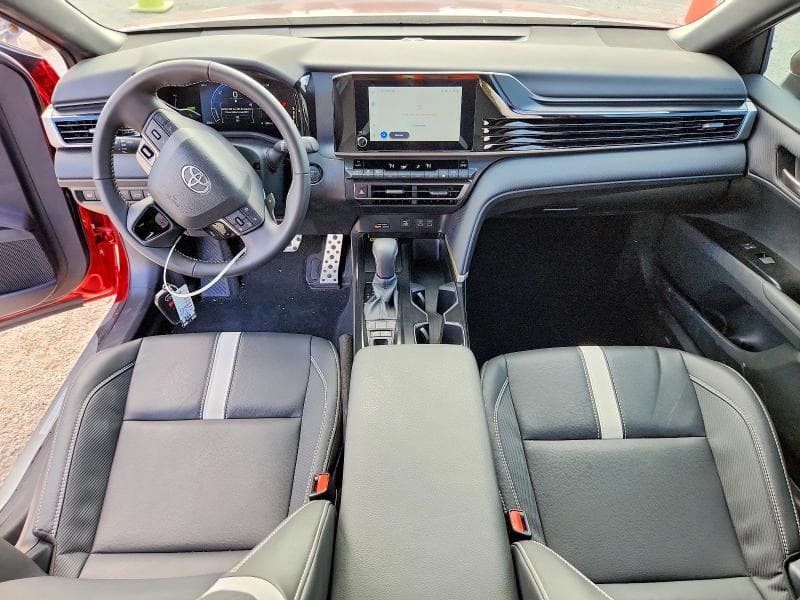 2026 TOYOTA CAMRY SE 8