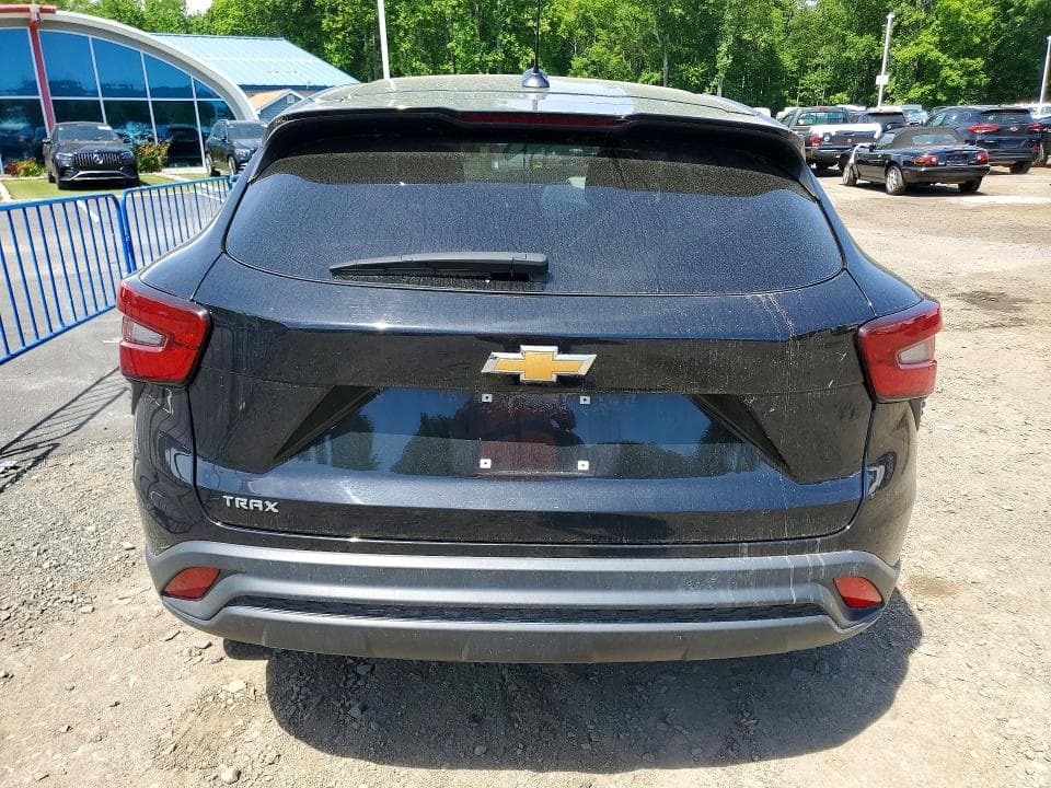 2025 CHEVROLET TRAX LS LS 7