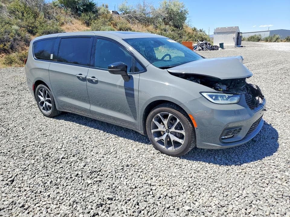 2023 CHRYSLER PACIFICA HYBRID LIMITED HYBRID LIMITED 4