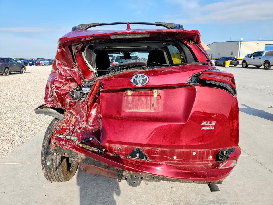 2018 TOYOTA RAV4 XLE XLE 6