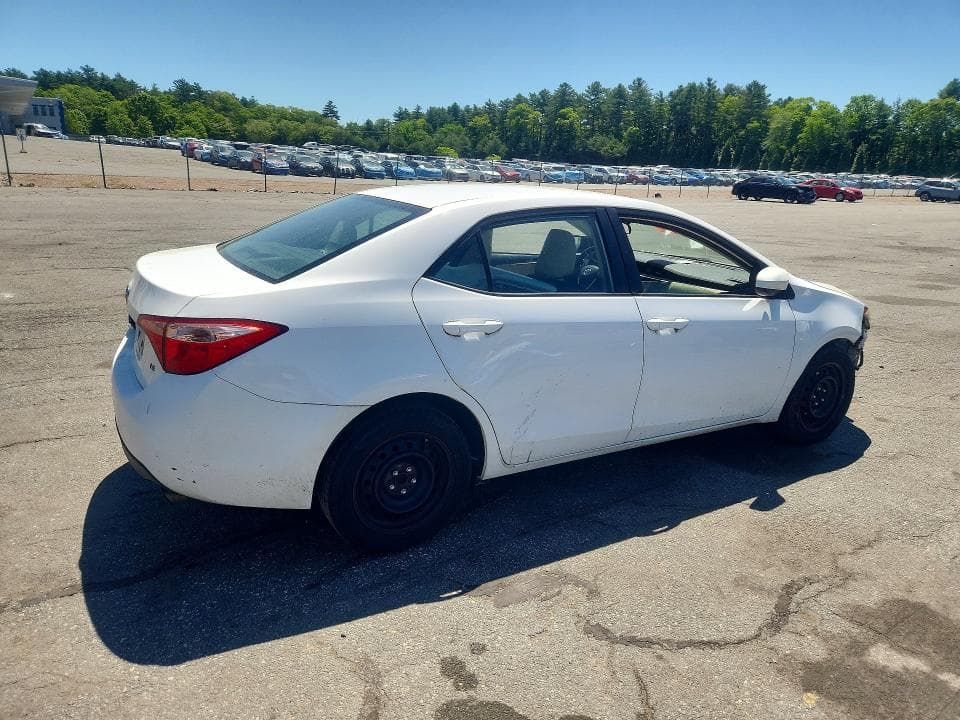 2017 TOYOTA COROLLA LE 3