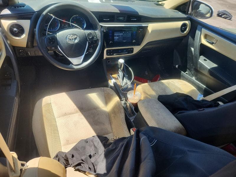 2017 TOYOTA COROLLA LE 8