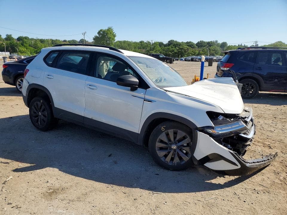 2024 VOLKSWAGEN TAOS S 4
