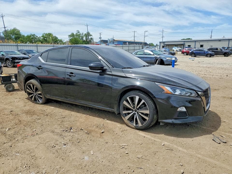 2020 NISSAN ALTIMA SR 4