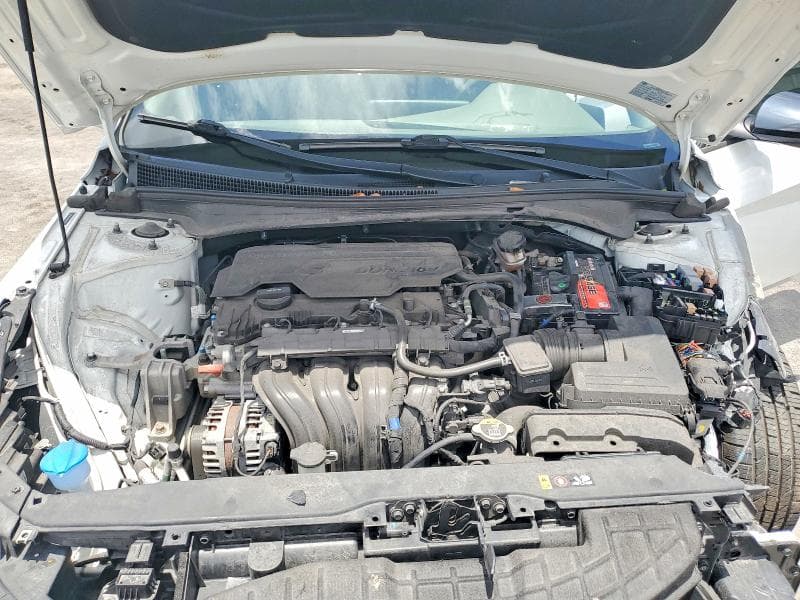 2021 HYUNDAI ELANTRA SE 11
