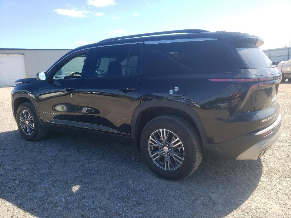 2025 CHEVROLET TRAVERSE LT 2