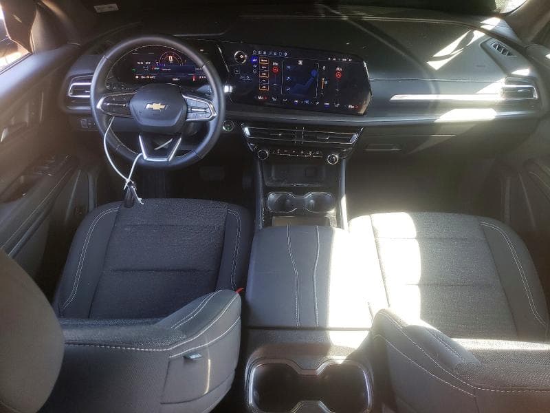 2025 CHEVROLET TRAVERSE LT 8