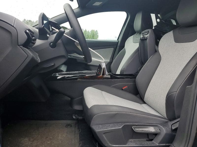2023 VOLKSWAGEN ID.4 PRO 7
