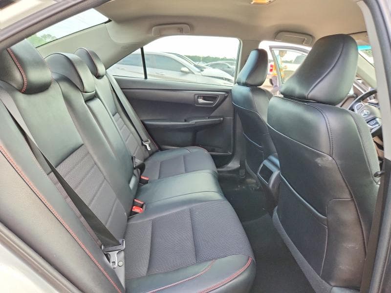 2017 TOYOTA CAMRY SE SE 10