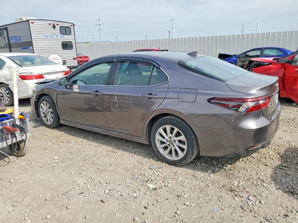 2022 TOYOTA CAMRY LE 2