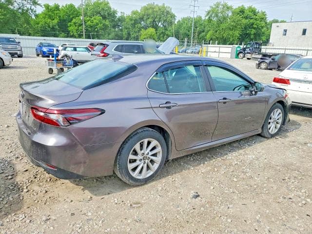 2022 TOYOTA CAMRY LE 3