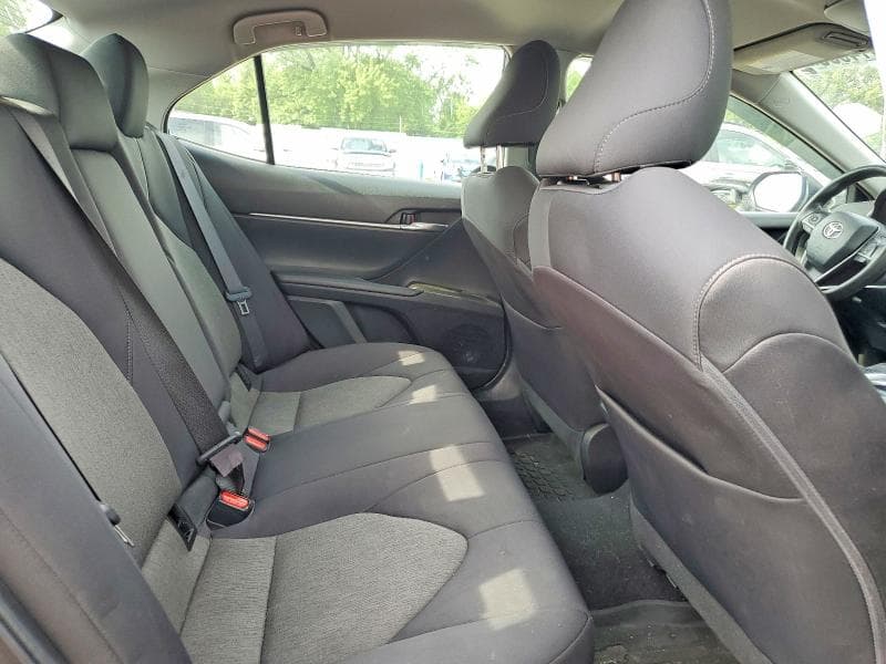2022 TOYOTA CAMRY LE 10