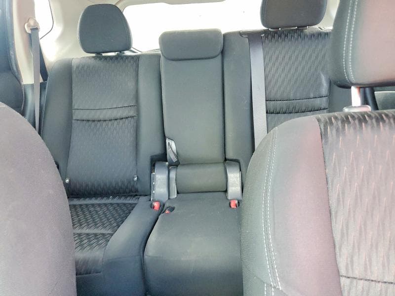 2019 NISSAN ROGUE SV 10
