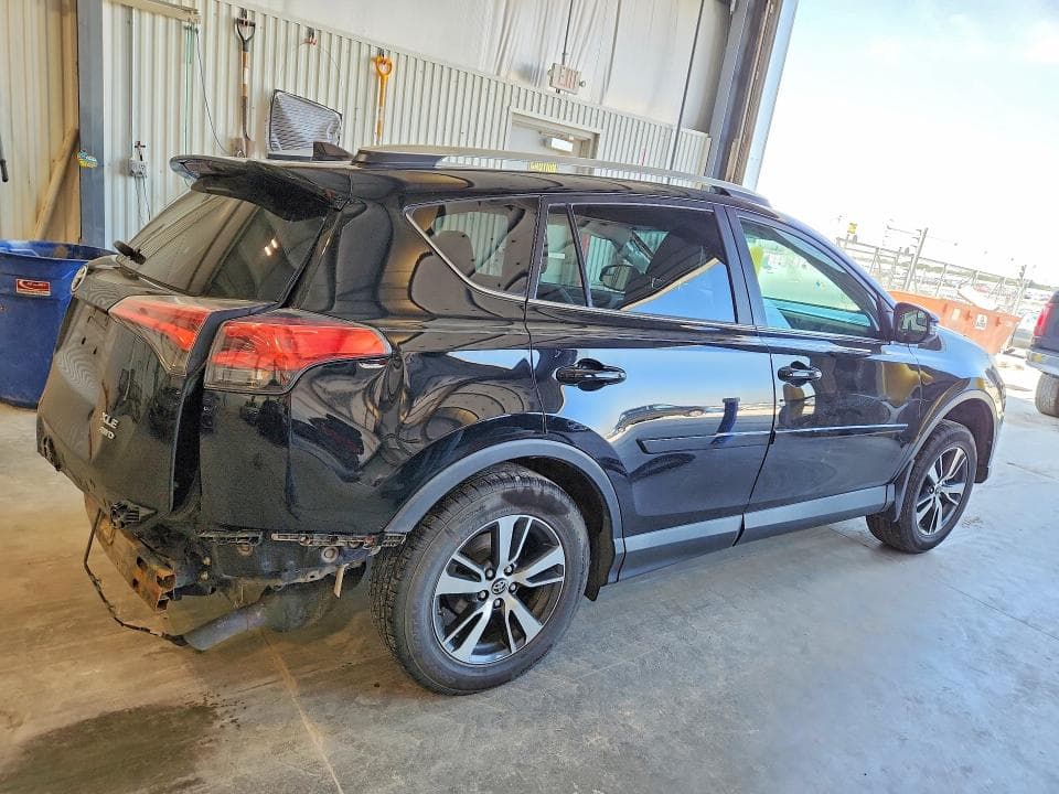 2016 TOYOTA RAV4 XLE XLE 3