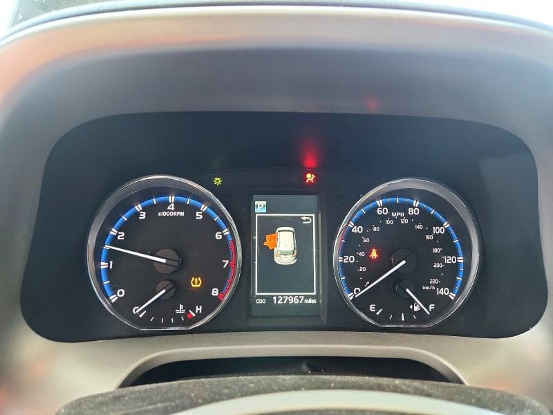 2016 TOYOTA RAV4 XLE XLE 9