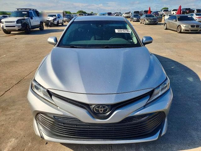2018 TOYOTA CAMRY LE 5