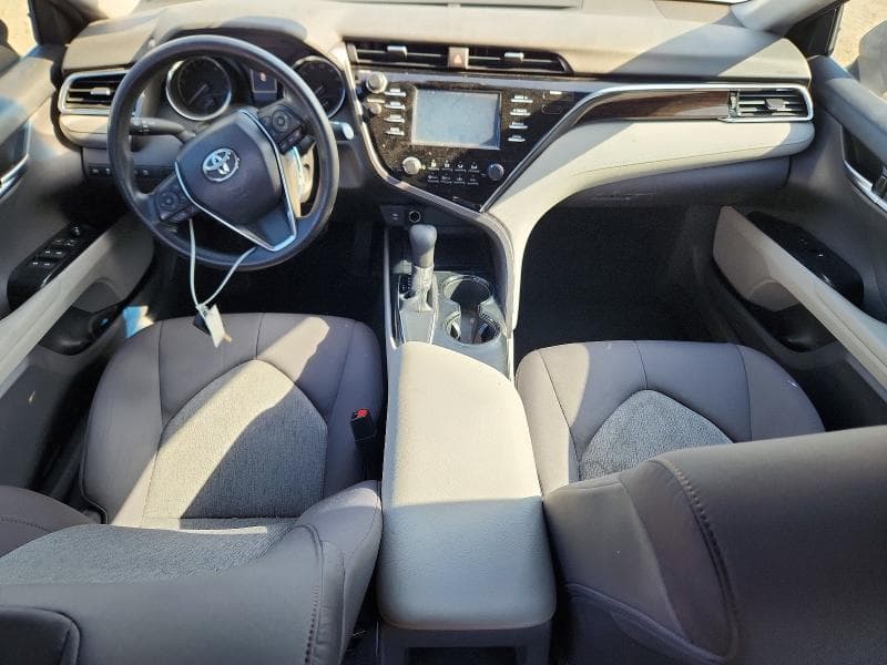 2018 TOYOTA CAMRY LE 8