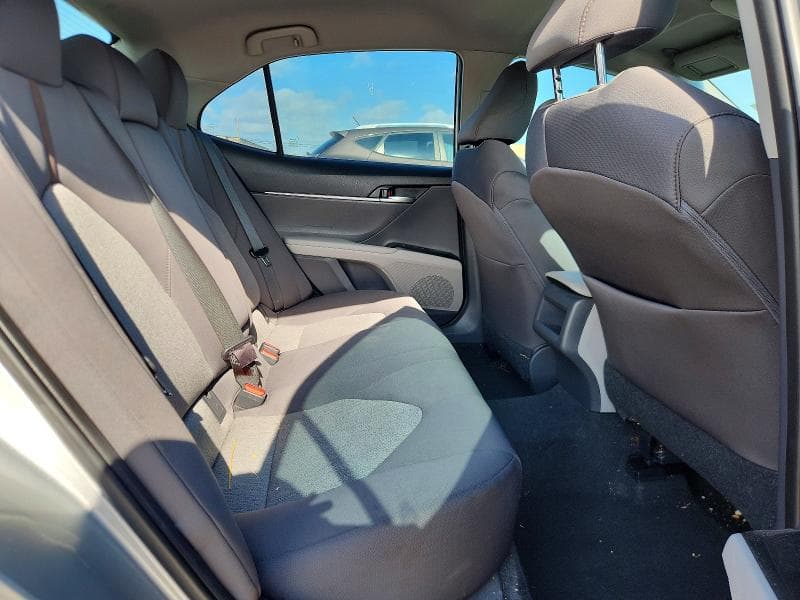 2018 TOYOTA CAMRY LE 10