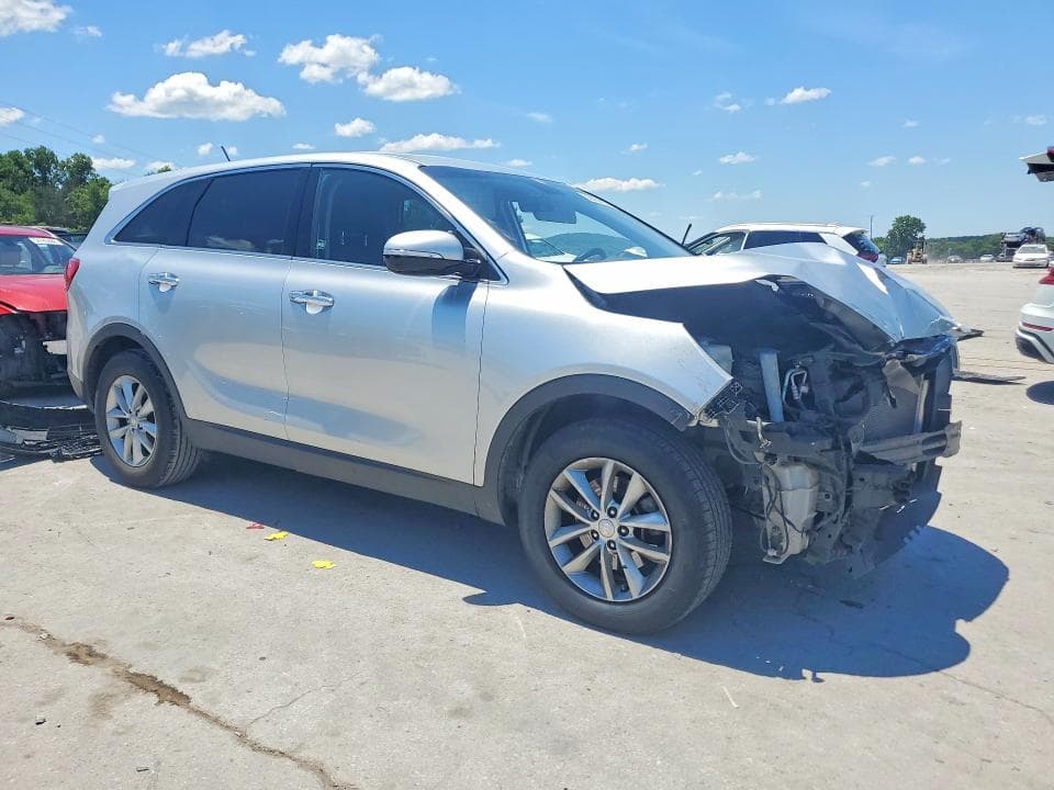 2018 KIA SORENTO L 4
