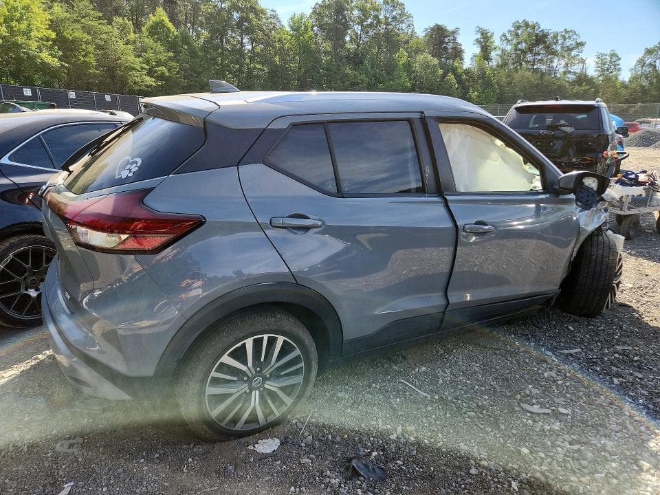 2021 NISSAN KICKS SV 3