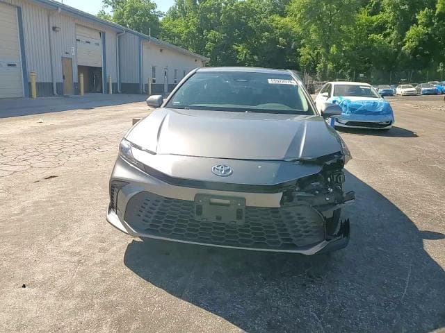 2025 TOYOTA CAMRY SE SE 13