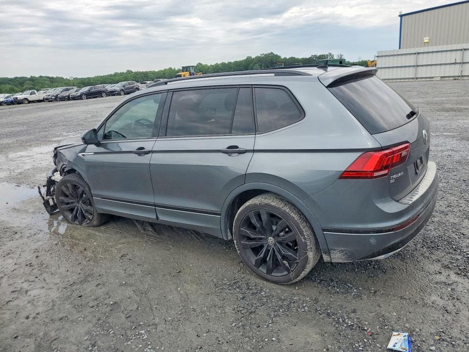 2021 VOLKSWAGEN TIGUAN SE 2