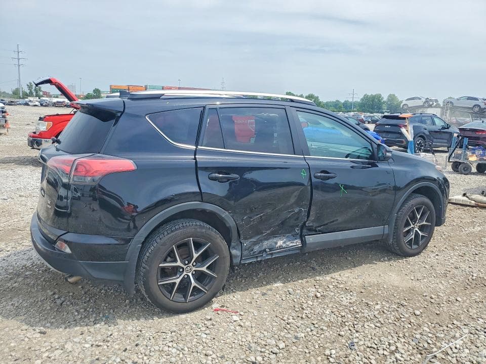 2017 TOYOTA RAV4 SE 3