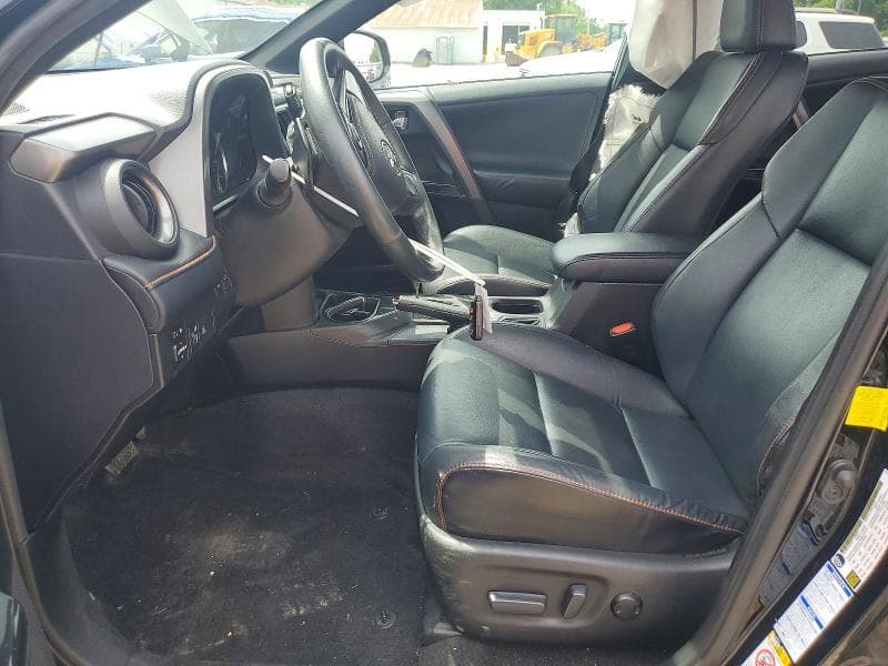 2017 TOYOTA RAV4 SE 7