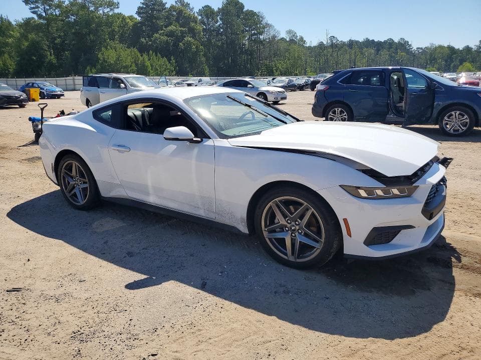 2024 FORD MUSTANG 4