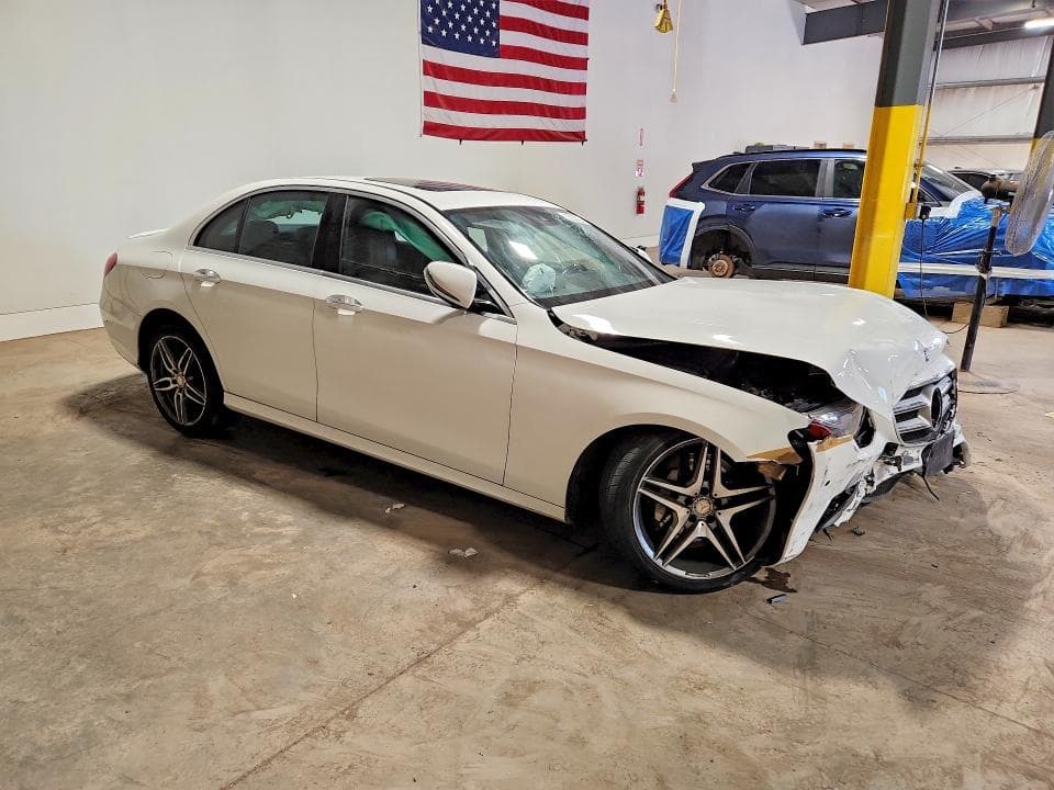 2017 MERCEDES-BENZ E 300 4MATIC 4