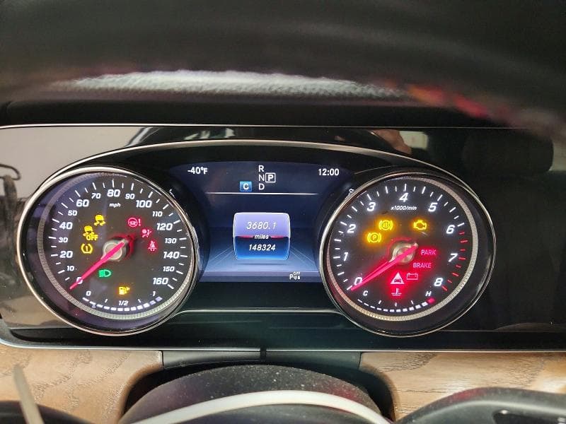 2017 MERCEDES-BENZ E 300 4MATIC 9