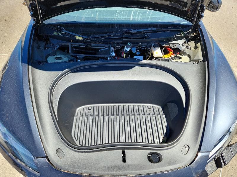 2025 TESLA MODEL 3 11