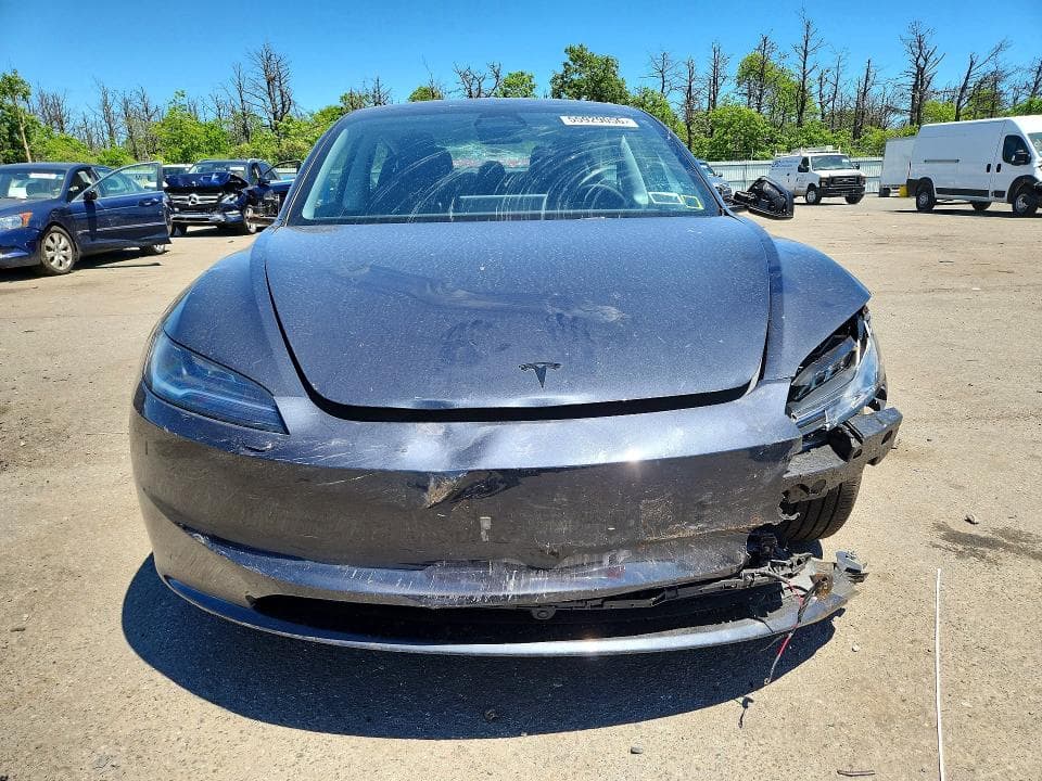 2025 TESLA MODEL 3 5