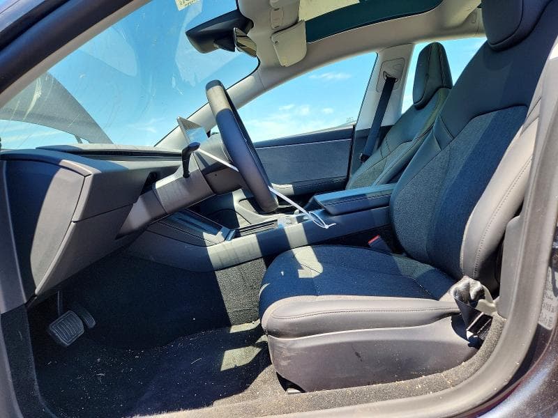 2025 TESLA MODEL 3 7