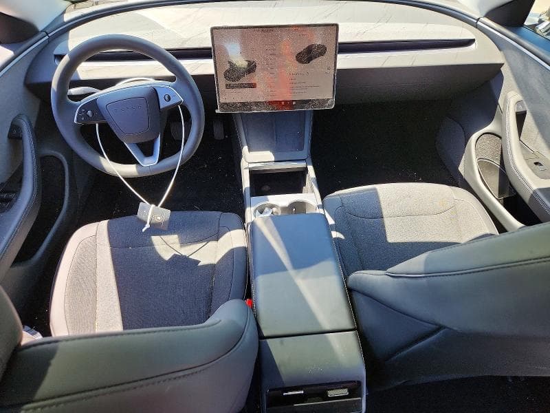 2025 TESLA MODEL 3 8